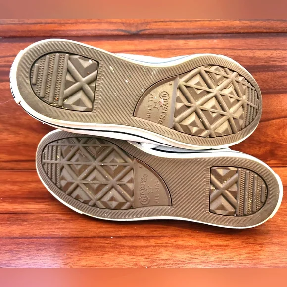 CONVERSE ALL STAR CANVAS HIGH-TOP SNEAKERS EMBROIDERED HONEY BEES & FLOWERS 6 - Picture 8 of 12